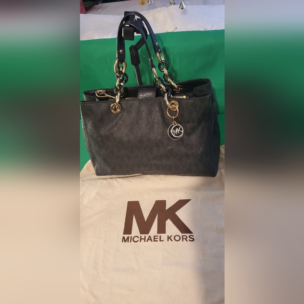 Michael Kors Cynthia Logo Satchel
